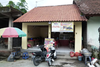 �������E�}�f