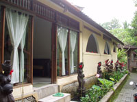 �x�W�E�A��