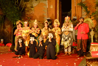 �r�i�E���}�W��