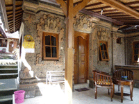 �����A�e�B�E�n�E�X