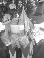 �A�C�X�N���[��