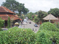 �ϑ��\���H