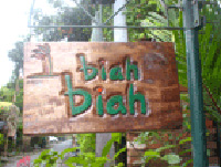 �r�A�E�r�A