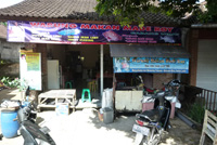 �}�f�E���C