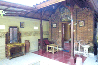 �j���}���E�A�X�^�i