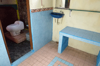 �j���}���E�A�X�^�i