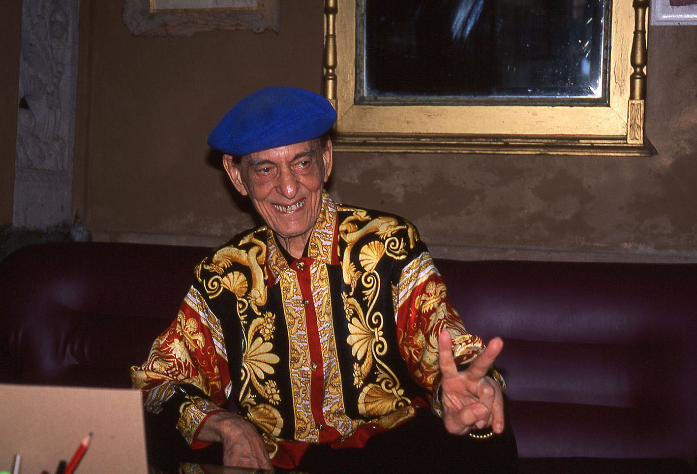 �u�����R