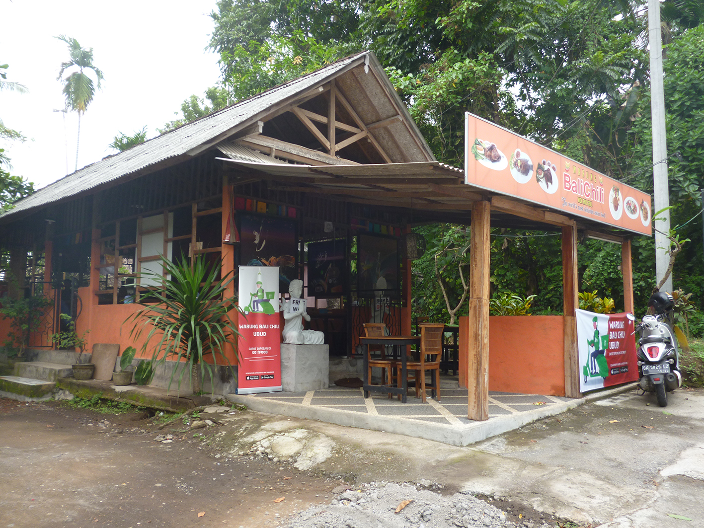 �o���E�`��