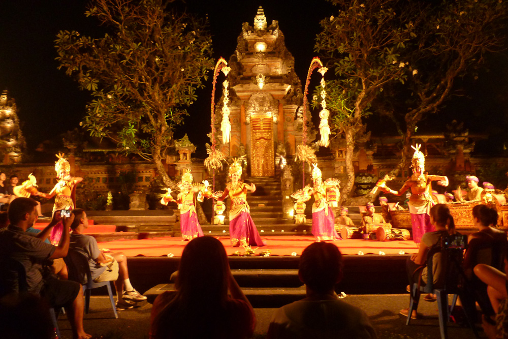 �`�����h���E�E�B���E�u�A�i