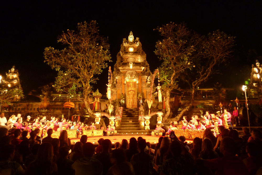 �`�����h���E���e�B