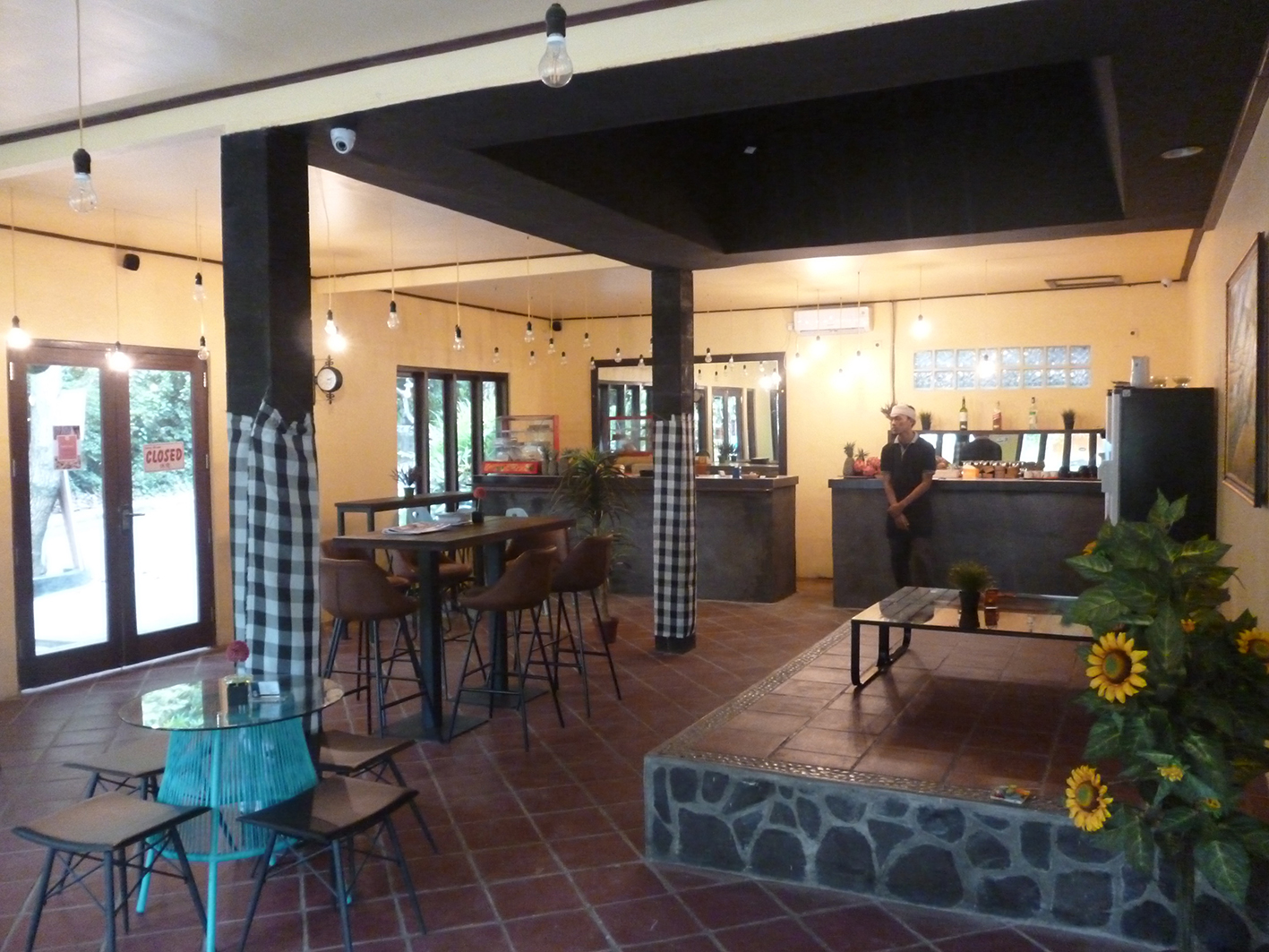 �z���K���A