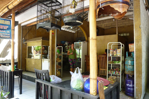 �j���}���E�_�i