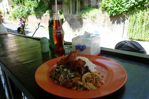 �j���}���E�_�i