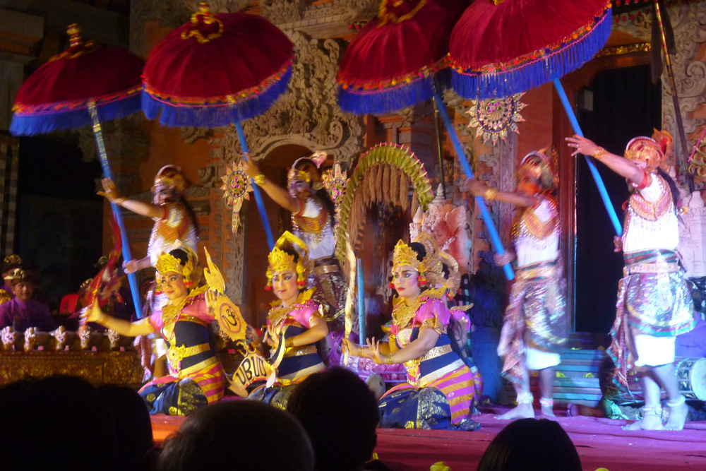 �p���`���E�A���^