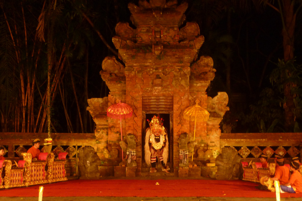 �X�}���E�J���e�B