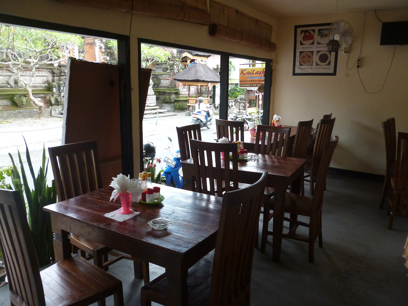 �������E�R�}��