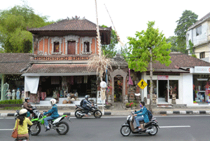 �{�i�Z�[��