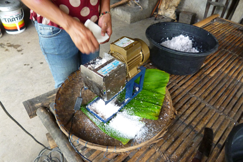 �R�R�i�b�c�E�I�C��