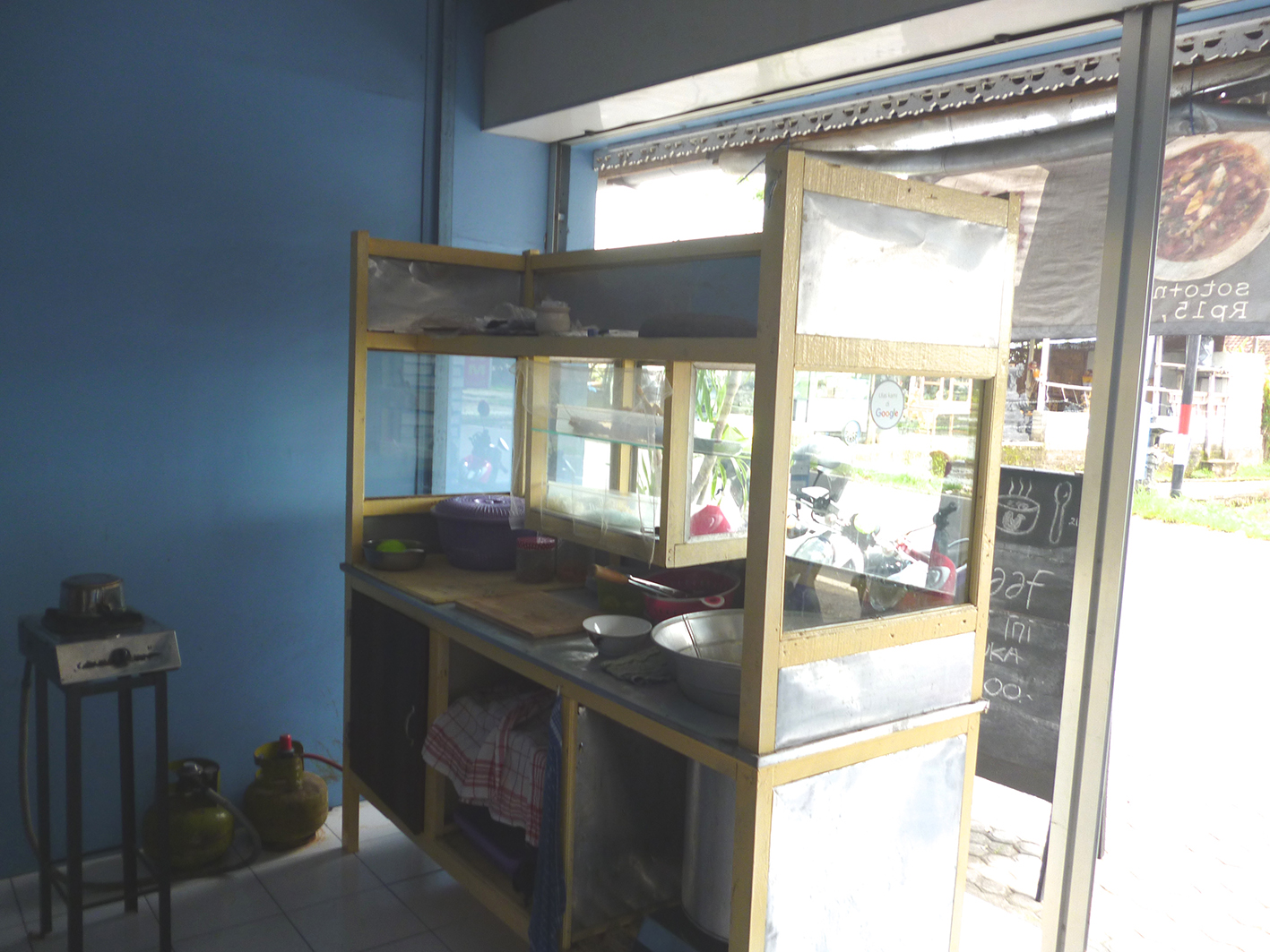 �g���f�B�V